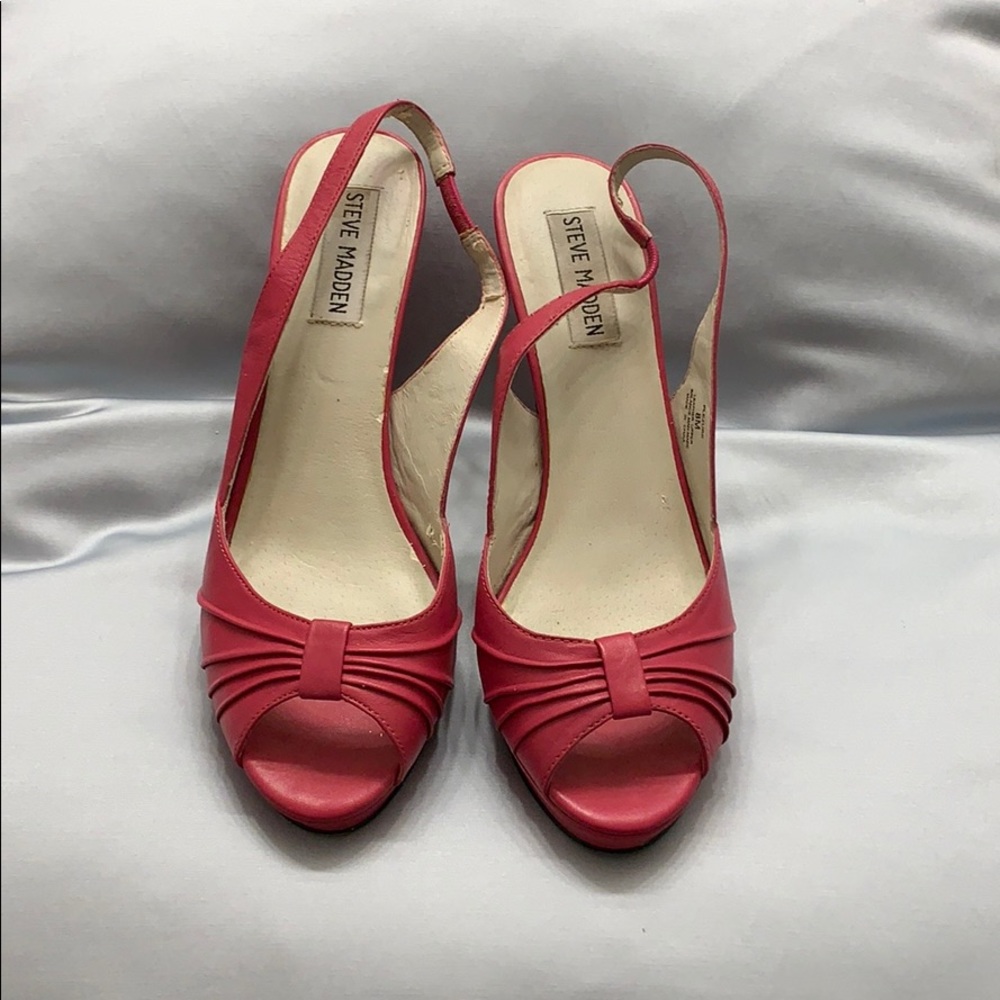 Pink Steve Madden heels!